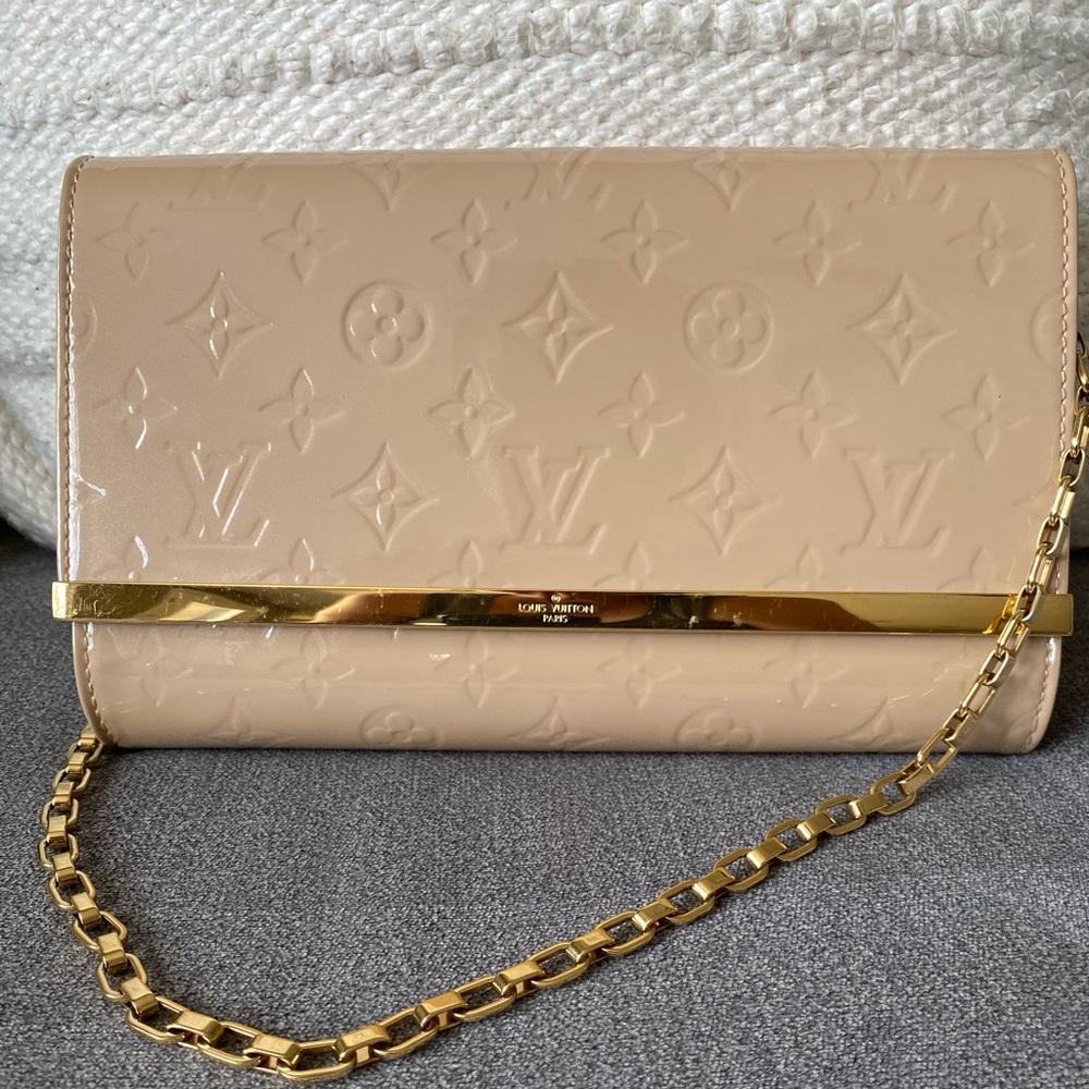 Louis Vuitton Vernis Ana Clutch